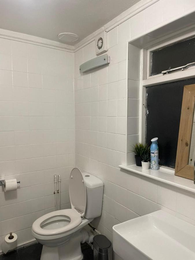 Balham, South London Spacious Guest House 1, 6 Rooms Available Екстер'єр фото