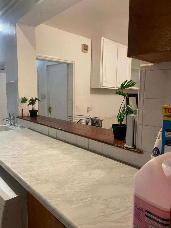Balham, South London Spacious Guest House 1, 6 Rooms Available Екстер'єр фото