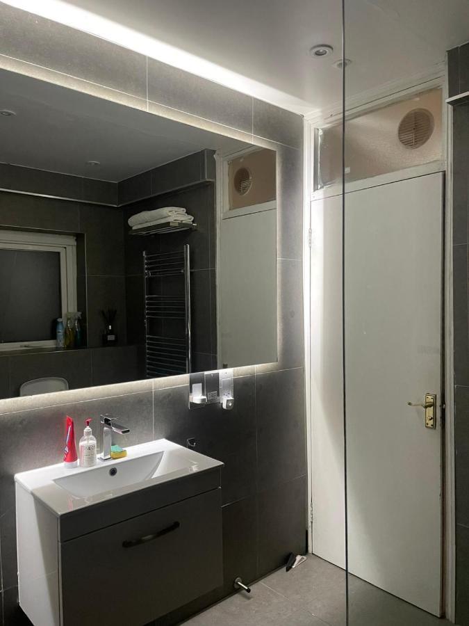 Balham, South London Spacious Guest House 1, 6 Rooms Available Екстер'єр фото